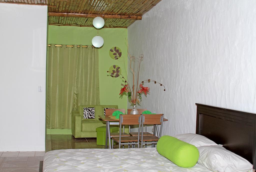 Hotel Zurisadai Puerto Ayora  Zimmer foto